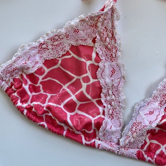 Beach Bunny Bikini Top‎ - Picture 3 of 5